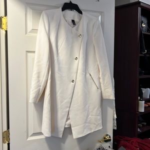 WHBM coat size M in Ivory color